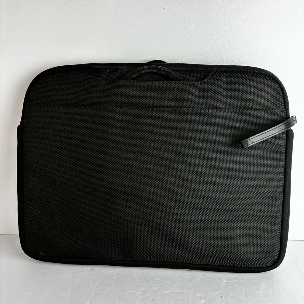 Tumi 26156dh black